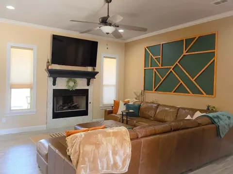 Living - 3342 Double Eagle Ln, Abilene, TX 79606 photo 2 of 4