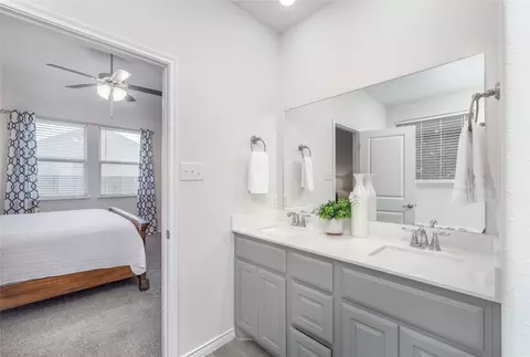 Bath - 4017 Ellinger Dr, Heath, TX 75126 photo 2 of 4