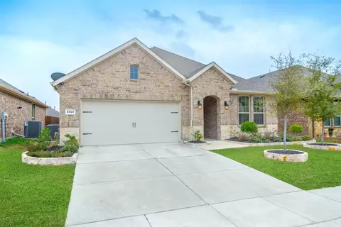 Exterior - 4017 Ellinger Dr, Heath, TX 75126 photo 3 of 8