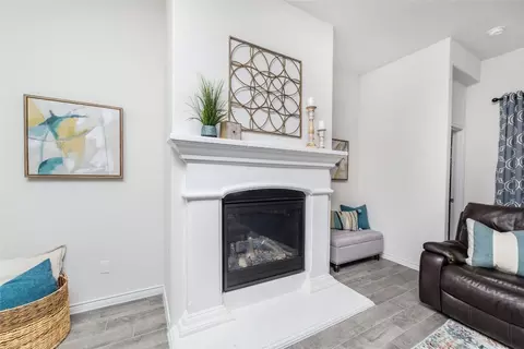 Living - 4017 Ellinger Dr, Heath, TX 75126 photo 5 of 6
