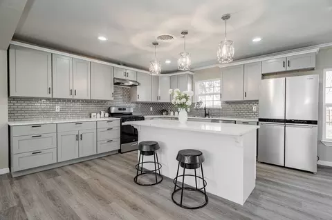 700 Adams Ln, Kaufman, TX 75142