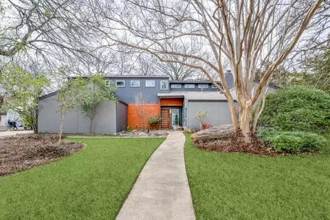 1726 Milestone Rdg, Lewisville, TX 75067