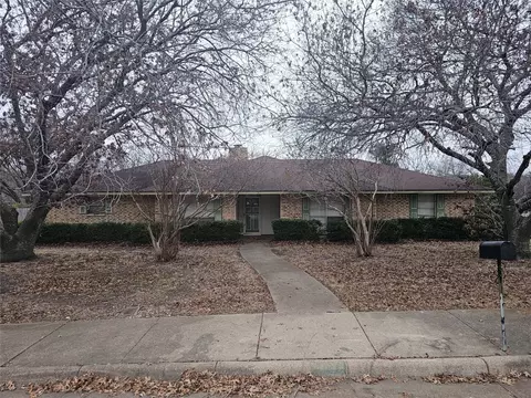 922 Cambridge Dr, Duncanville, TX 75137
