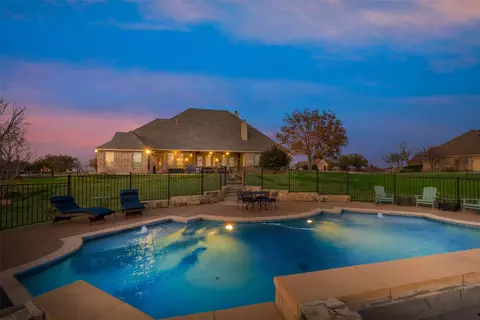 3761 S Bay Breeze Ln, Fort Worth, TX 76179