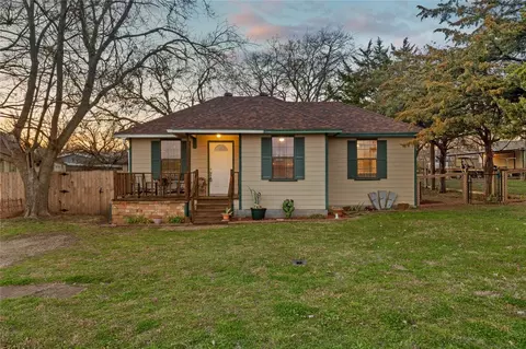 204 S Eubanks St, Tom Bean, TX 75489