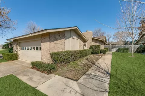 803 Shady Creek Ln, Bedford, TX 76021