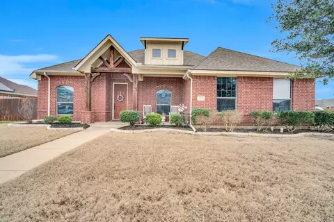 5478 Red Rose Trl, Midlothian, TX 76065