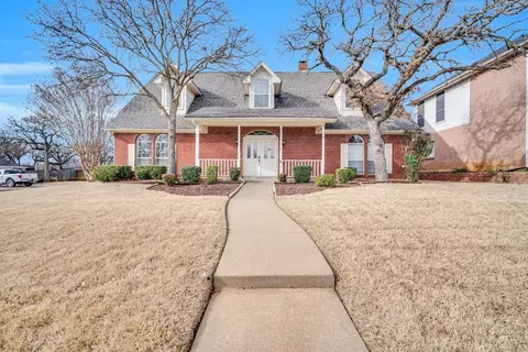 1401 Whispering Water Ln, Mansfield, TX 76063