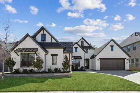 306 Waters Edge Dr, Argyle, TX 76226