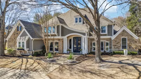 381 Oakwood Trl, Fairview, TX 75069