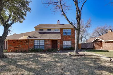 2209 Prairie Creek Trl, Garland, TX 75040