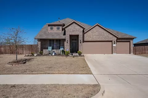 504 Dunster Ln, Saginaw, TX 76131
