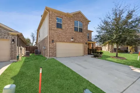 1704 Kachina Ldg, Fort Worth, TX 76131
