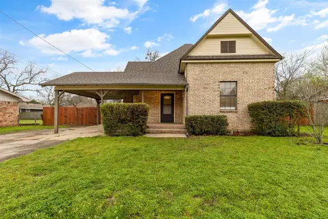 305 Glen Rose Ave, Cleburne, TX 76033