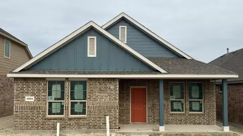 4804 Ancestry St, Haltom City, TX 76117