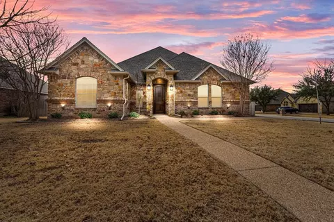 137 Muirfield Dr, Willow Park, TX 76008