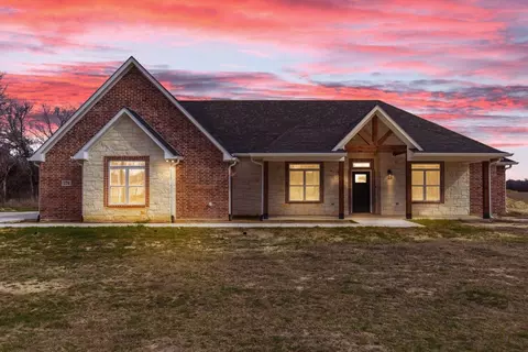 174 Rscr 3160, Emory, TX 75440