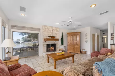 Living - 2211 N Wind Dr, Tool, TX 75143 photo 5 of 6