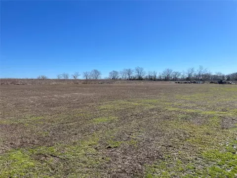 970 County Road 15170, Blossom, TX 75416
