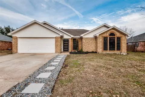 1202 Rene Dr, Alvarado, TX 76009