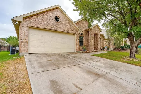 5416 Post Ridge Dr, Fort Worth, TX 76123