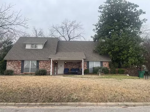 1040 N Cleveland Ave, Stephenville, TX 76401