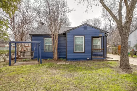 2445 Fairfax St, Grand Prairie, TX 75050