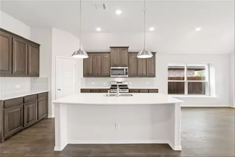 4404 Mill Falls Dr, Crowley, TX 76036