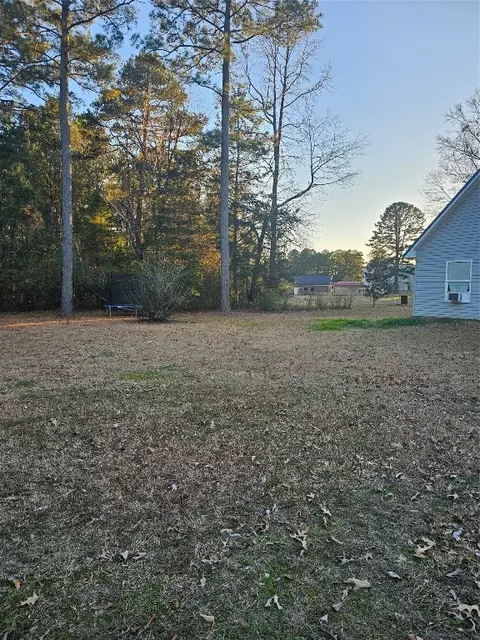 Exterior - 1103 Coyle St, Springhill, LA 71075 photo 6 of 6