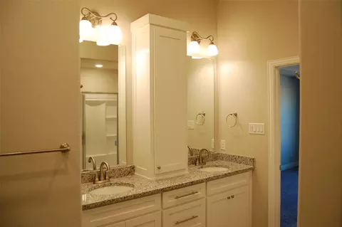 741 Raylan St, Springtown, TX 76082 photo 18