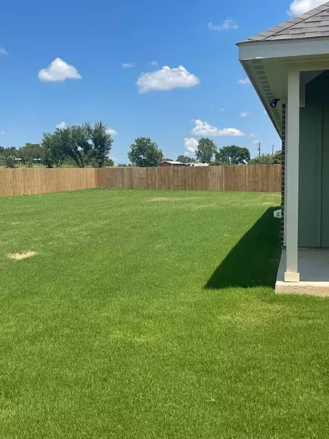 741 Raylan St, Springtown, TX 76082 photo 20