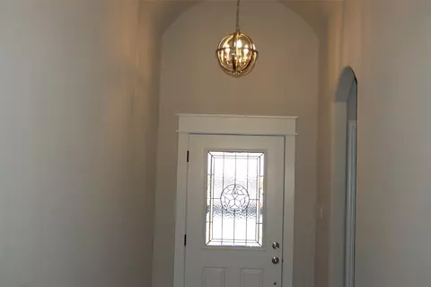 741 Raylan St, Springtown, TX 76082 photo 5
