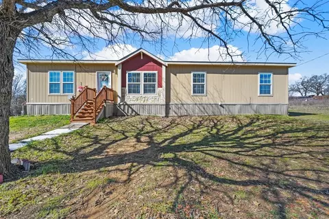 148 Wonder Dr, Springtown, TX 76082
