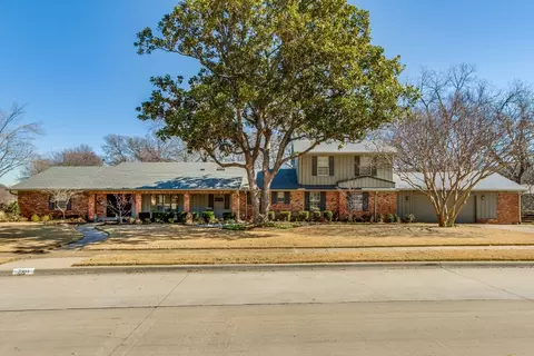 2504 Canyon Creek Dr, Richardson, TX 75080