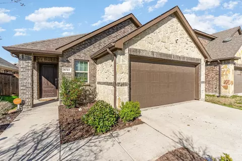 2717 Pease Dr, Forney, TX 75126