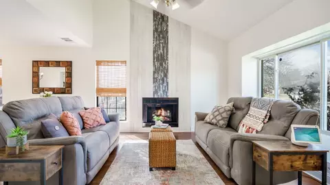 3509 Longview Dr, Corinth, TX 76210