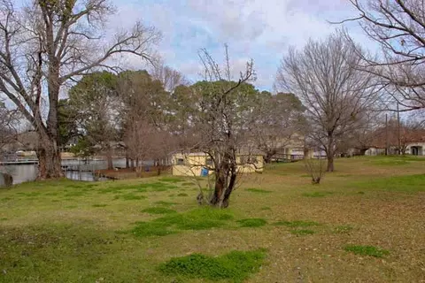 2204 Austins Cir, Tool, TX 75143 photo 15