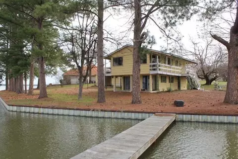 2204 Austins Cir, Tool, TX 75143 photo 6