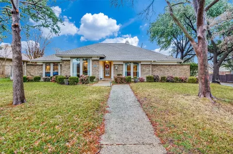 2737 Timberleaf Dr, Carrollton, TX 75006