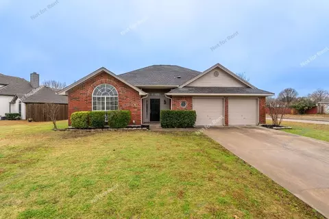 143 Woodcreek Dr, Rockwall, TX 75032