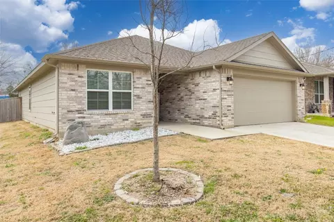 823 Oneal St, Greenville, TX 75401