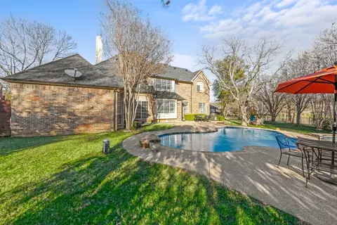 806 Parkdale Ct, Southlake, TX 76092