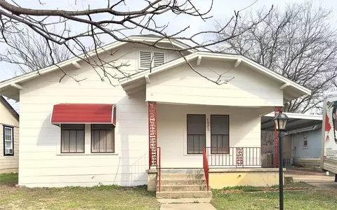 3025 James Ave, Fort Worth, TX 76110