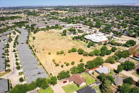 View/Area - 301 Menton Ln, Keller, TX 76248 photo 4 of 7