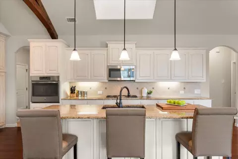 Kitchen - 301 Menton Ln, Keller, TX 76248 photo 3 of 6