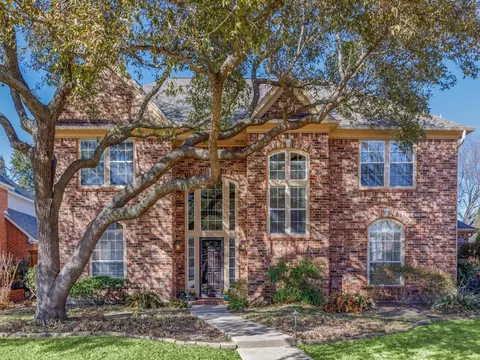 1121 Lake Ridge Dr, Plano, TX 75075