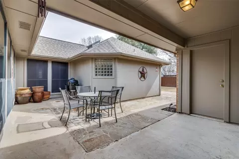 Exterior - 733 Eagle Dr, Coppell, TX 75019 photo 3 of 6