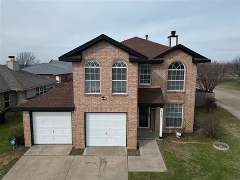 8500 Gatlinburg Dr, Fort Worth, TX 76123