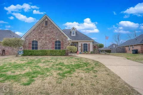 5814 Bluebonnett Dr, Bossier City, LA 71112
