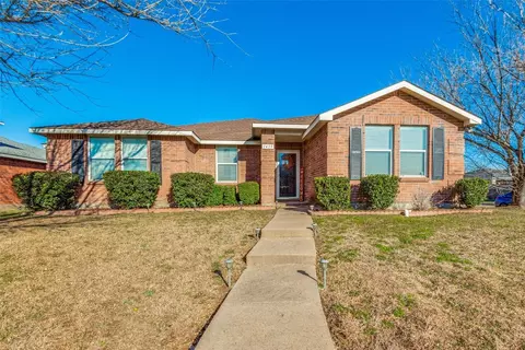 1439 Gentle Rain Dr, Lancaster, TX 75134